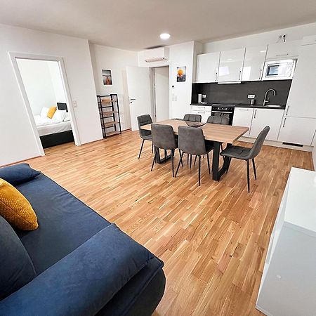 Modern, New, Next To Metro - Gg13 Apartments Vienna Viena Exterior foto